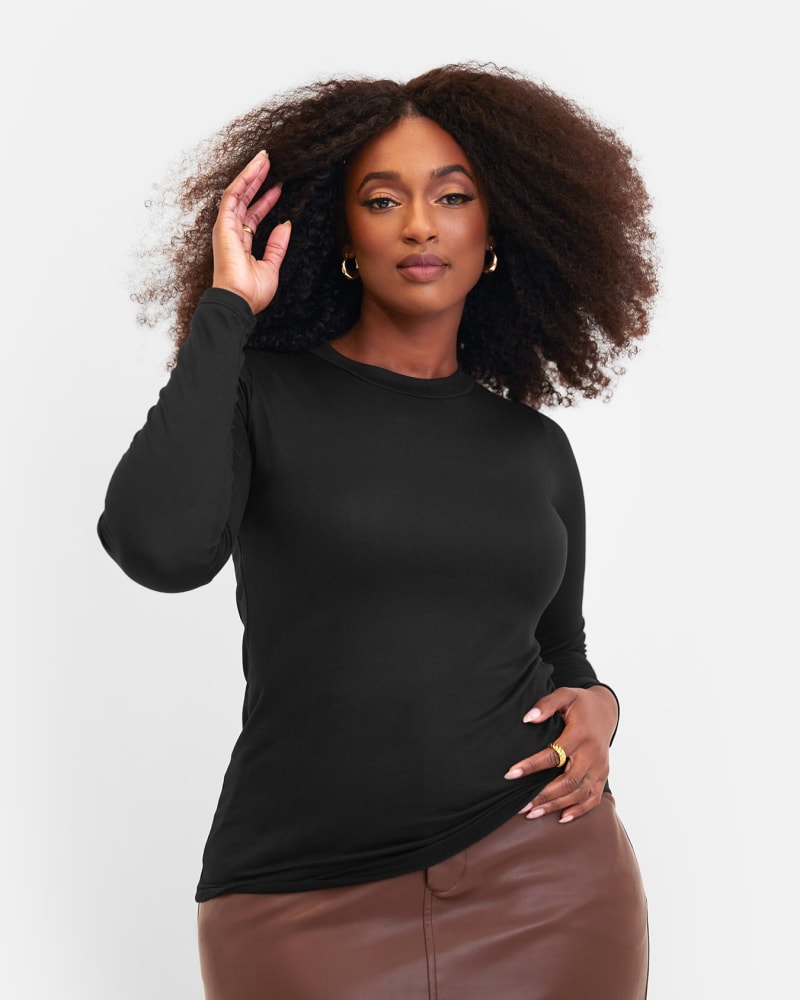 Side of a model wearing a size 1X Essential Crew Neck Full Length Top - Black in Black by Rebdolls. | dia_product_style_image_id:321367